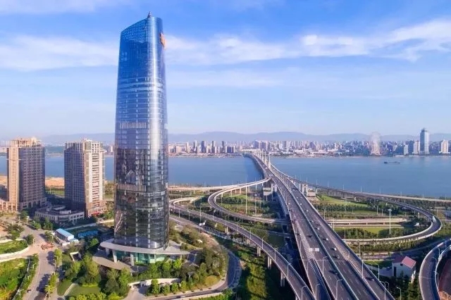 ����ʡ�׸�װ������ʽ�칫¥��Ŀ