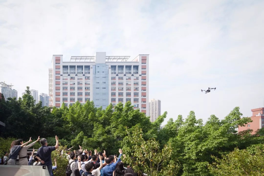 ���ĳ�����ʵ����