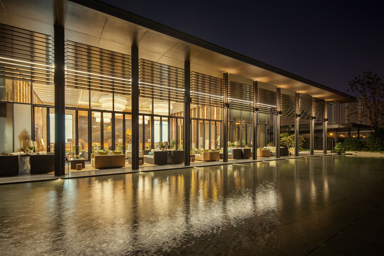 º¼ÖÝÂ̵ØÐñ»Ô³ÇÊÛÂ¥ÖÐÐÄ