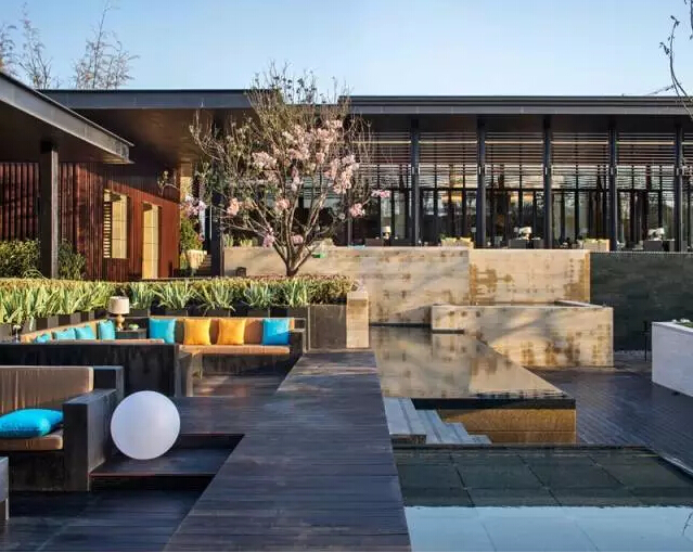 º¼ÖÝÂ̵ØÐñ»Ô³ÇÊÛÂ¥ÖÐÐÄ